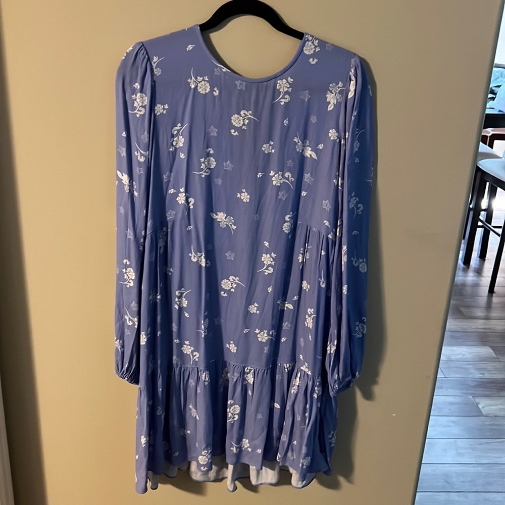 Aritzia Wilfred Lambrusco Dress
